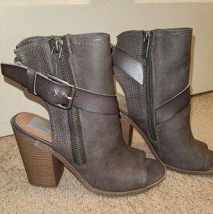 DV Peep Toe Booties